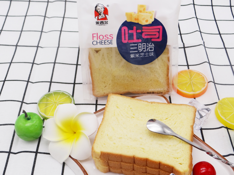 110g三明治吐司夹心面包（紫米芝士味）