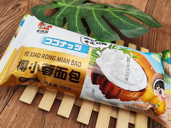 椰小蓉面包